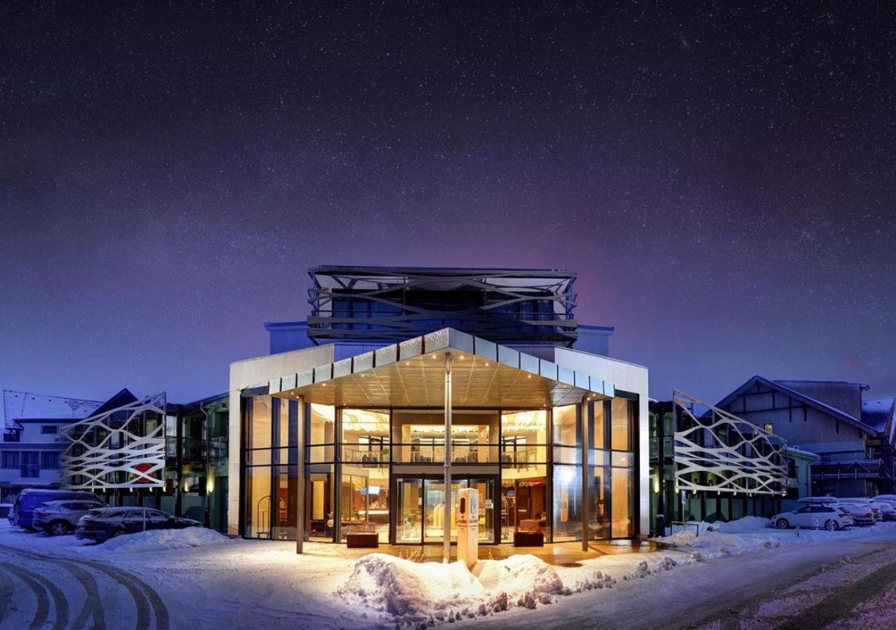 Hotel Galeria Thermal Bešeňová エクステリア 写真