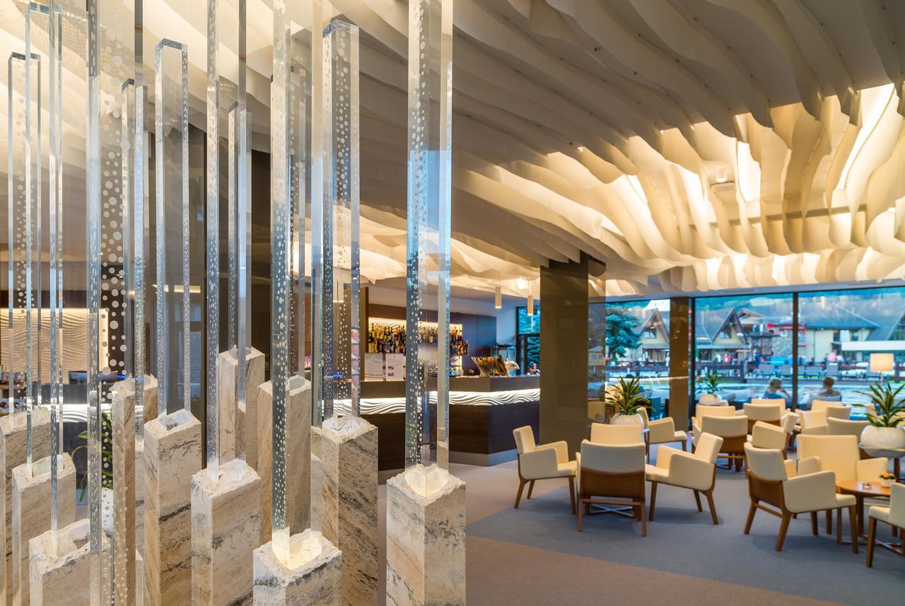 Hotel Galeria Thermal Bešeňová エクステリア 写真